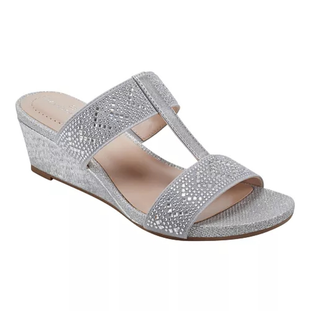 NWB BandolinoWomen's Iluvit Embellished‎ T-Strap Wedge Sandals Size 10 Silver